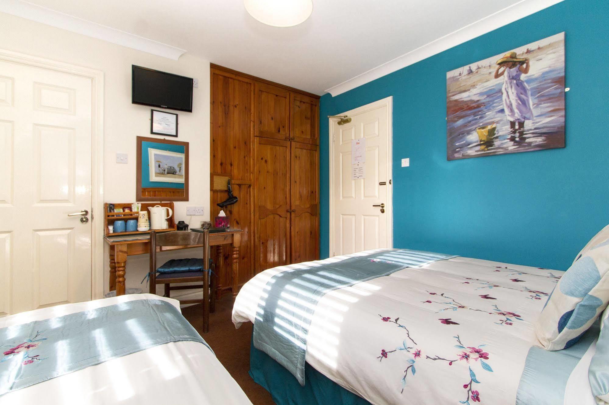 Augusta Lodge Guesthouse Westport Eksteriør bilde