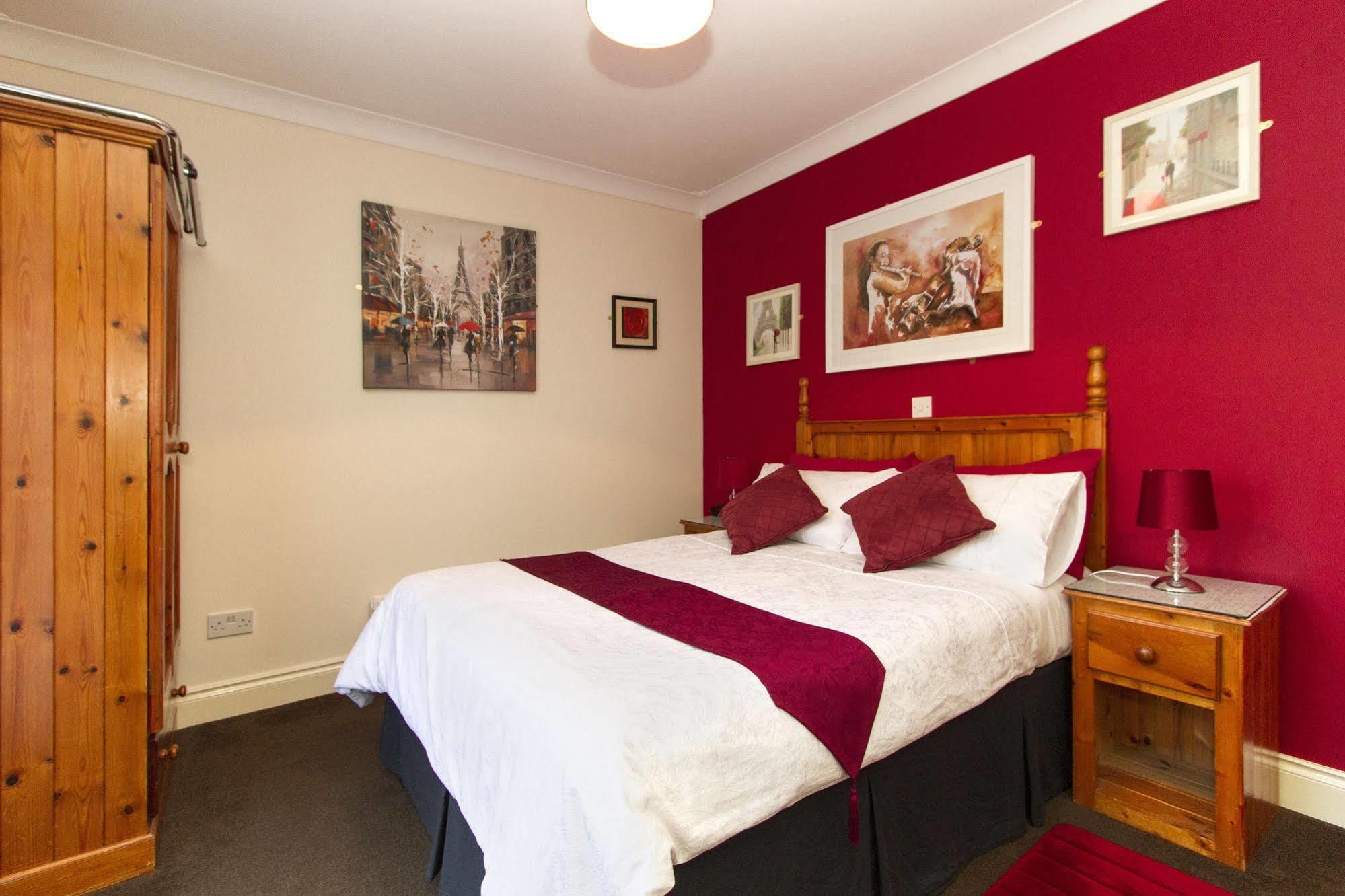 Augusta Lodge Guesthouse Westport Eksteriør bilde