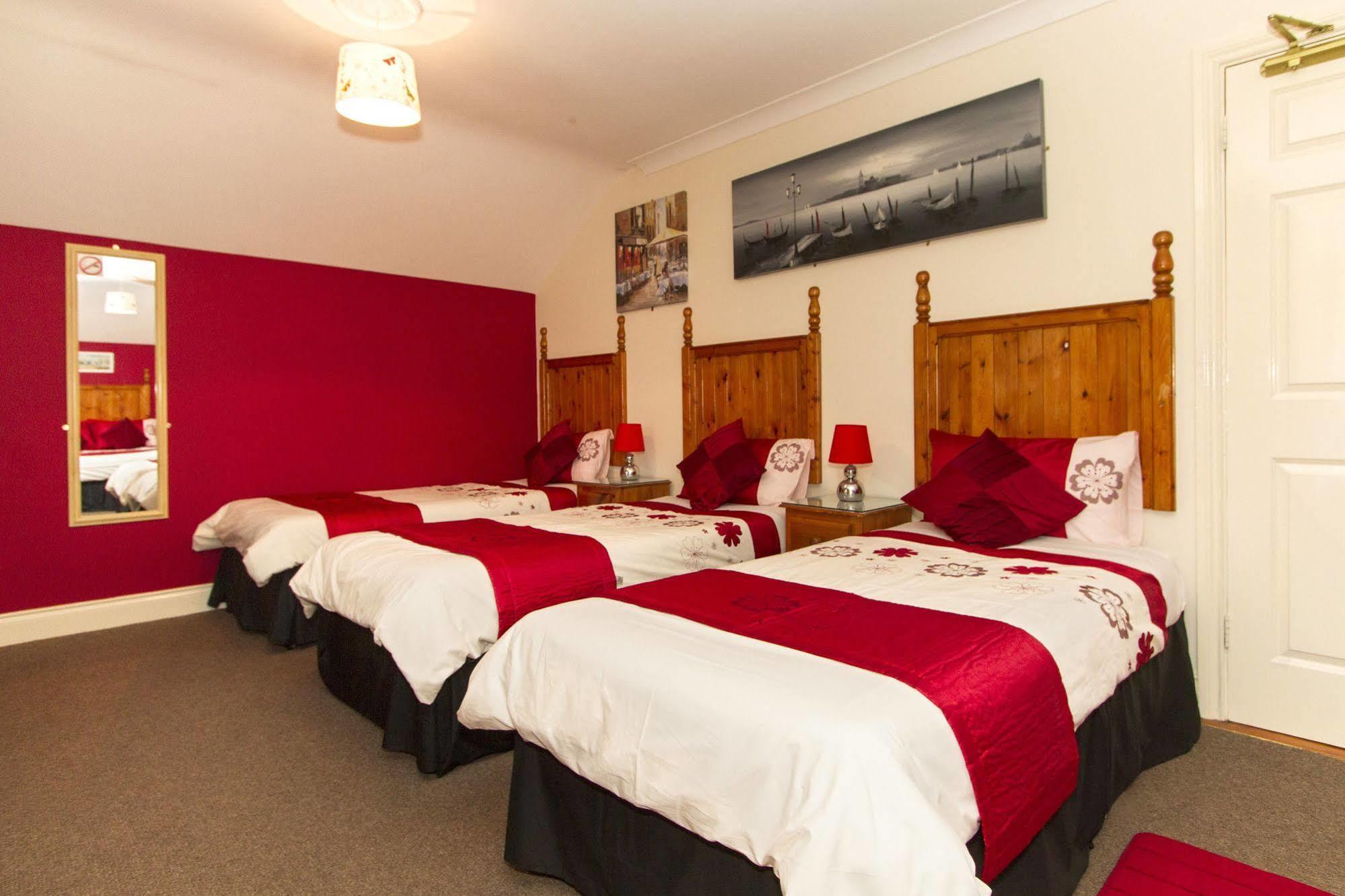 Augusta Lodge Guesthouse Westport Eksteriør bilde